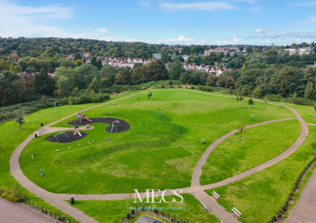 Additional image 2 of Umpire Close, 4 Bed detached in B17 8BD