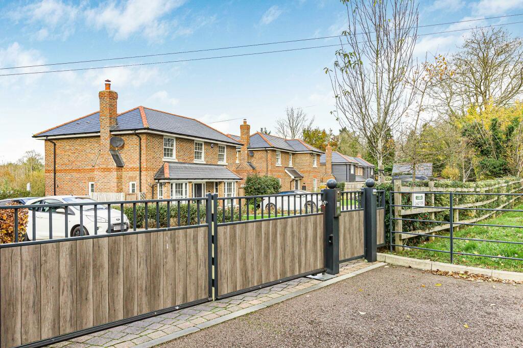 Additional image 11 of Lake View, Frogmore, AL2