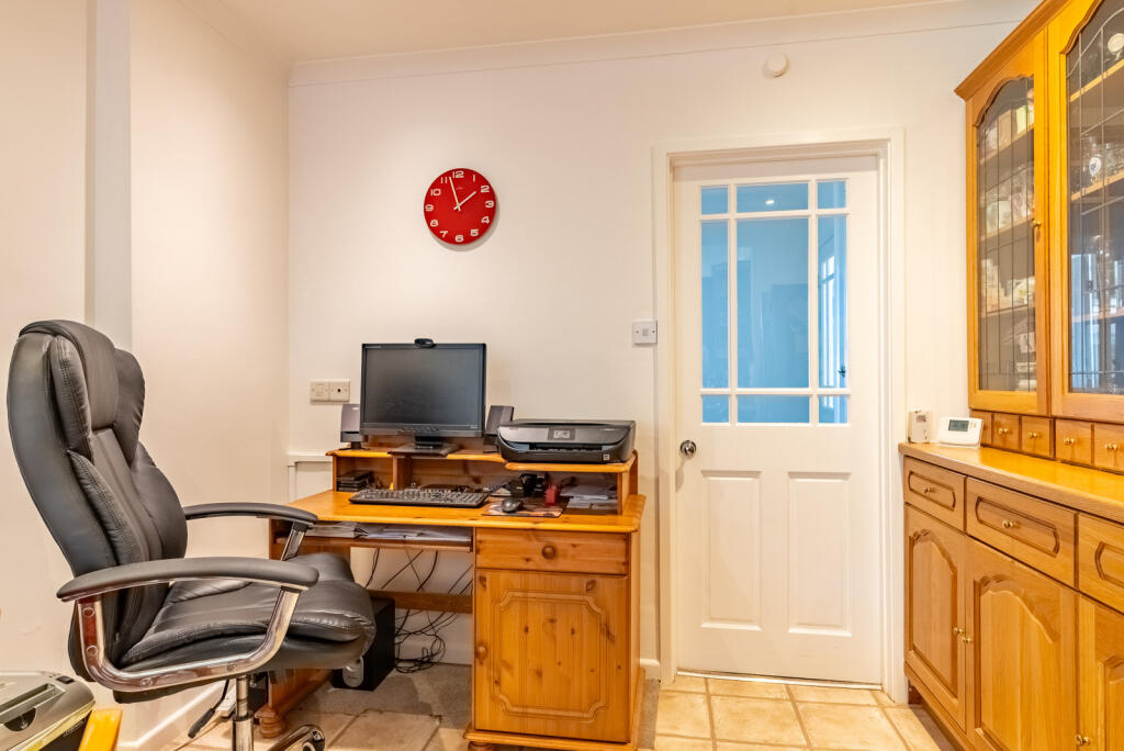 Additional image 12 of Walkers Close, Harpenden, Hertfordshire, AL5