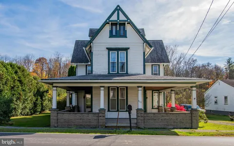 842 Long Run Road, Mill Hall, PA 17751