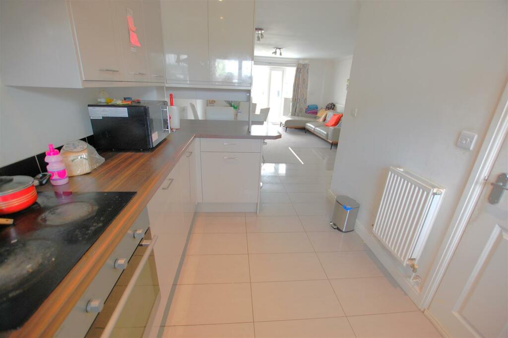 Additional image 9 of Dixons Hill Road, Welham Green