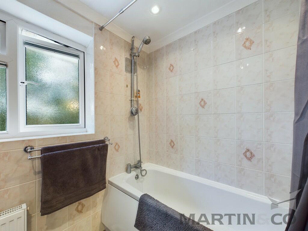 Additional image 19 of Cedarwood Drive, St Albans