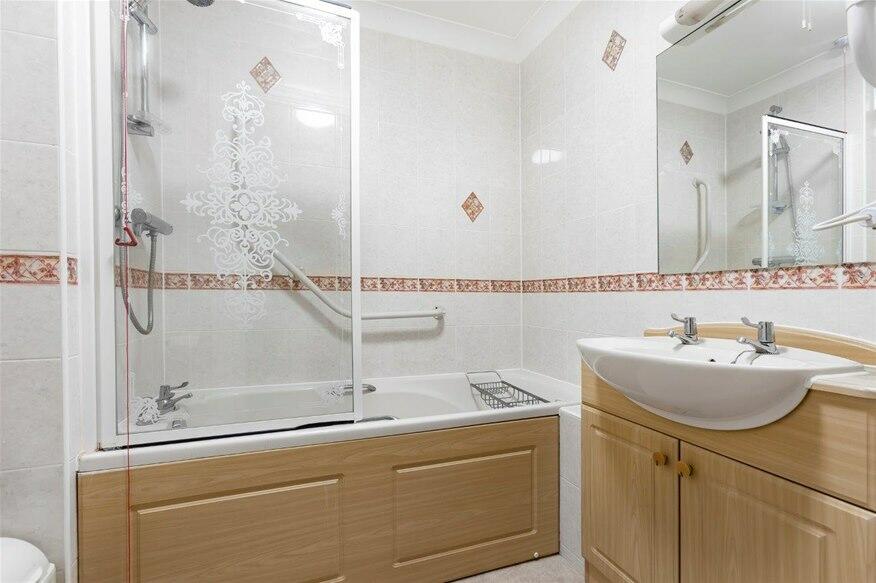 Additional image 8 of Southdown Road, Harpenden, AL5