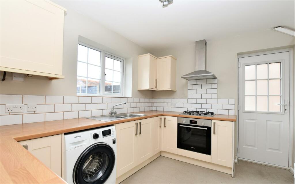 Additional image 2 of Summerfield Close, London Colney