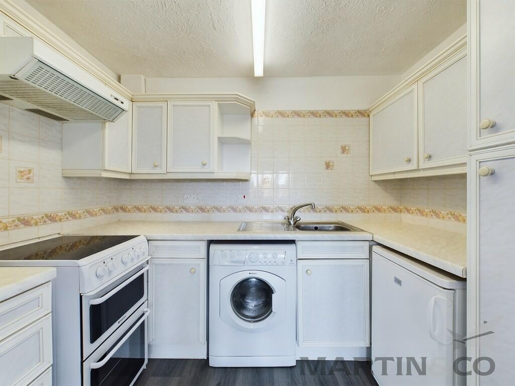 Additional image 2 of Larks Ridge, Watford Road