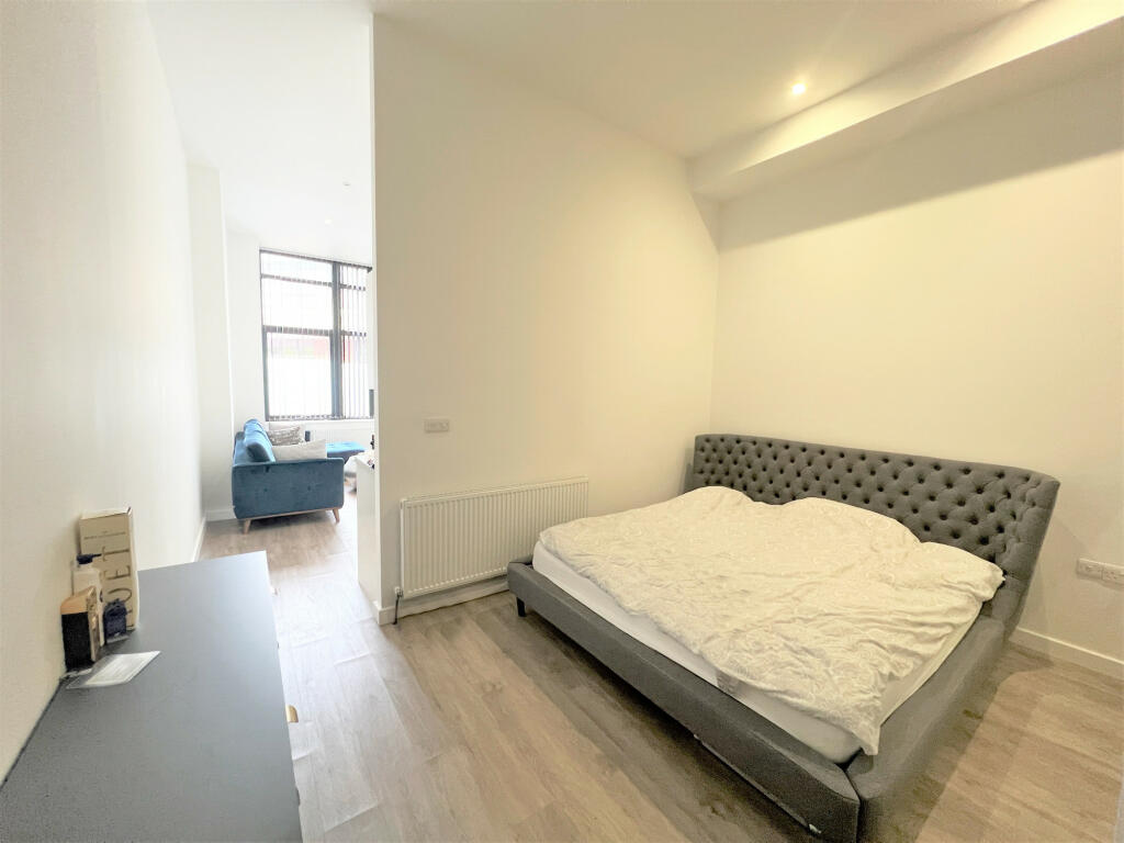 Additional image 8 of Bellmont Lodge, Sterling Court, Hertfordshire, AL7