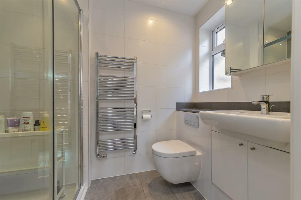 Additional image 19 of Longacres, St. Albans