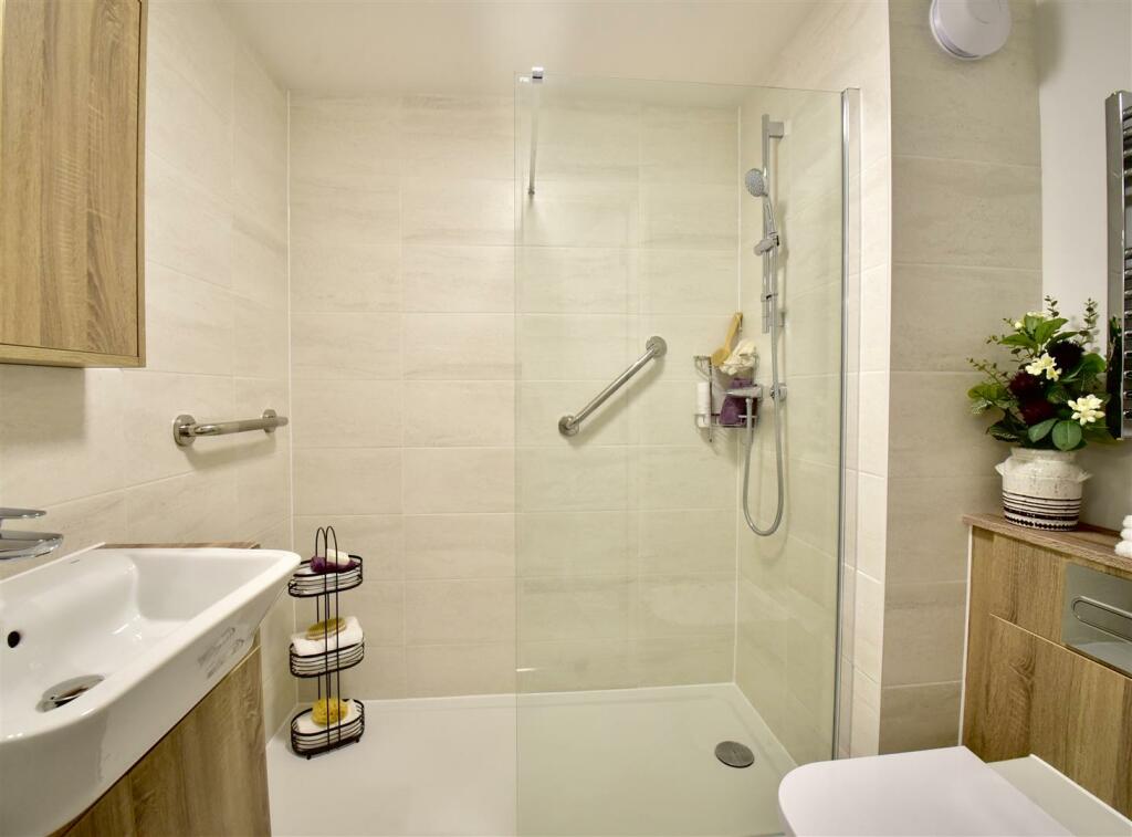 Additional image 7 of Highbury Lodge, Silver Street