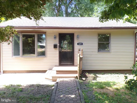 121 Ronaldson Street, Media, PA 19063