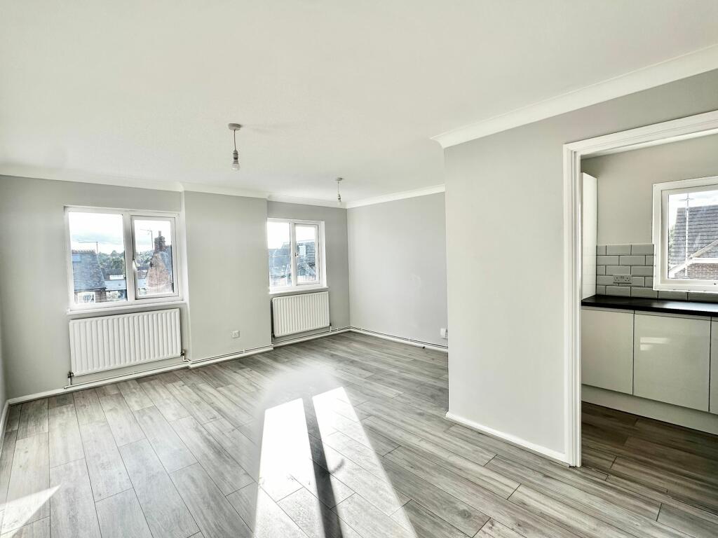 Additional image 6 of High Street, London Colney, AL2