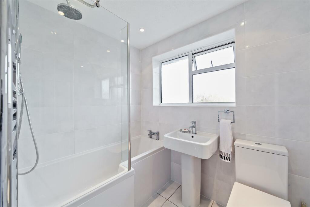 Additional image 11 of Cuckmans Drive, Chiswell Green, St Albans, Hertfordshire