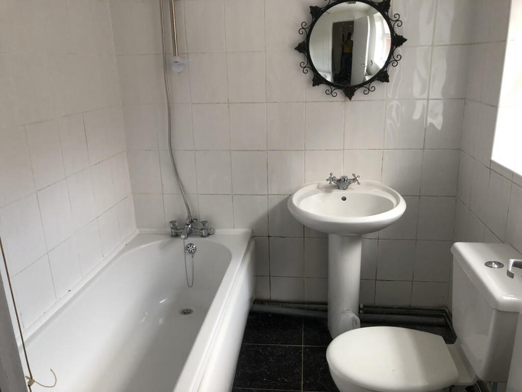 Additional image 4 of Beaconsfield Crescent, B12