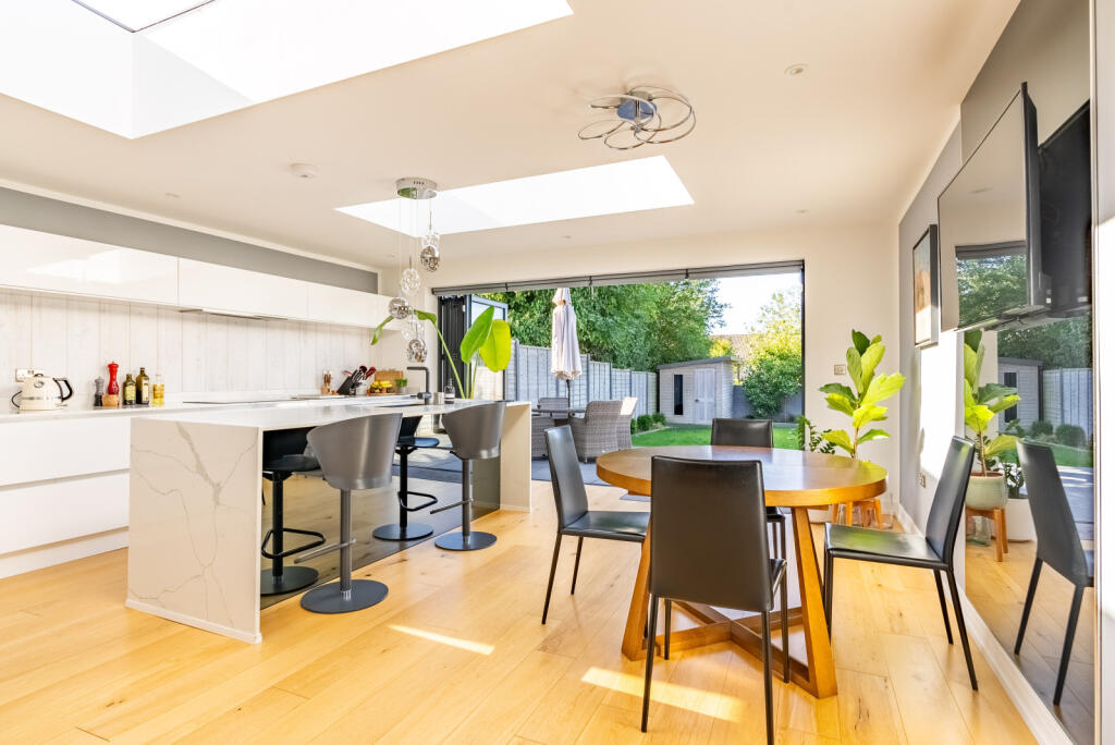 Rowlatt Drive, St. Albans, Hertfordshire, AL3