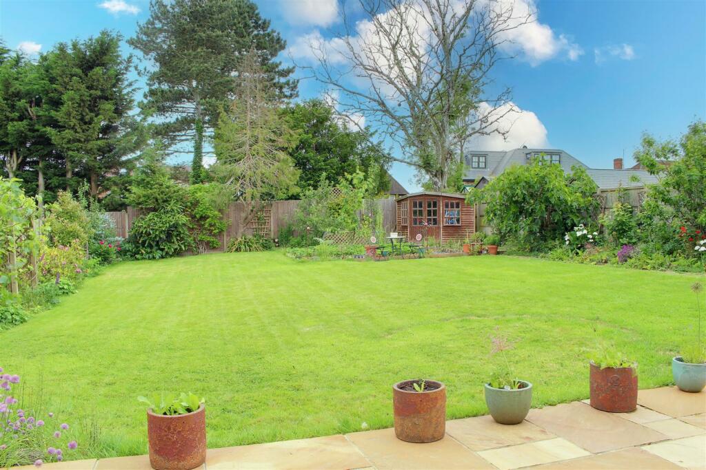 Additional image 20 of Moffats Lane, Brookmans Park,