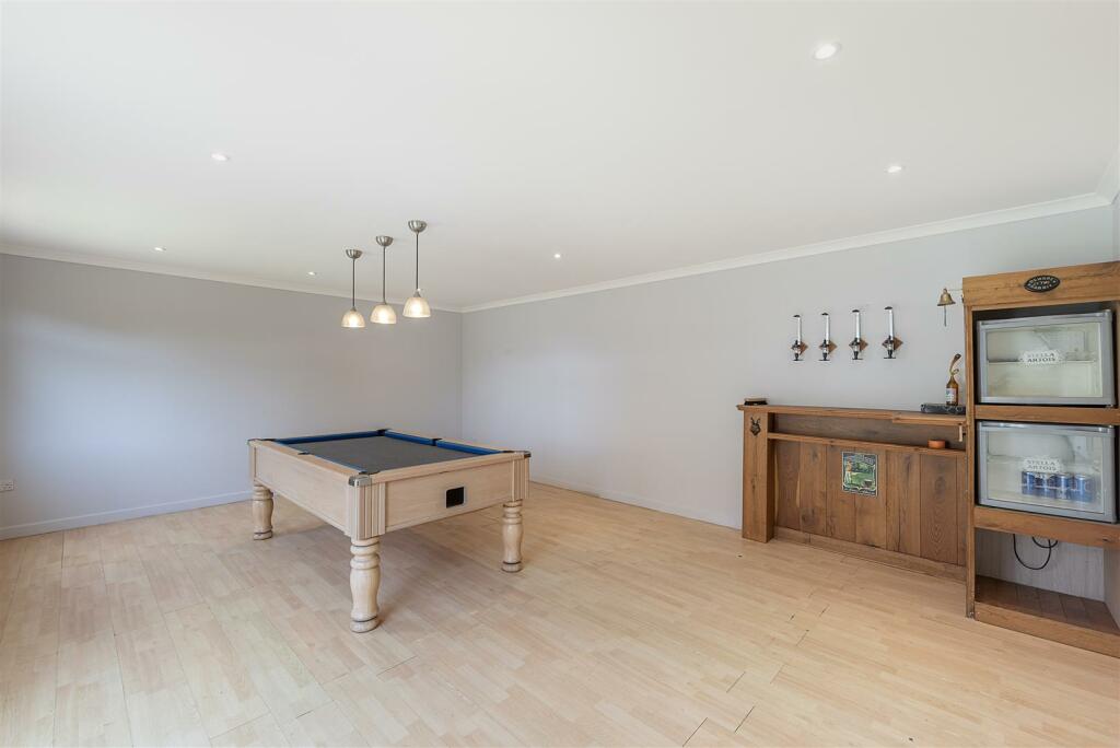 Additional image 9 of Pickford Hill, Harpenden