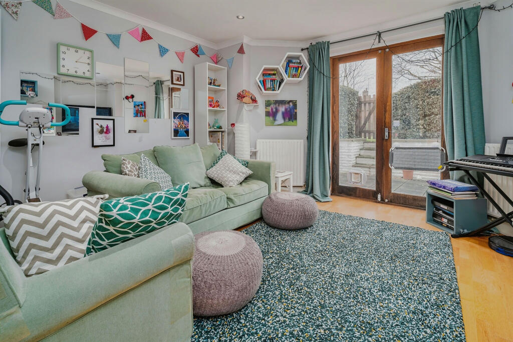 Additional image 10 of Beaconsfield Road, St. Albans