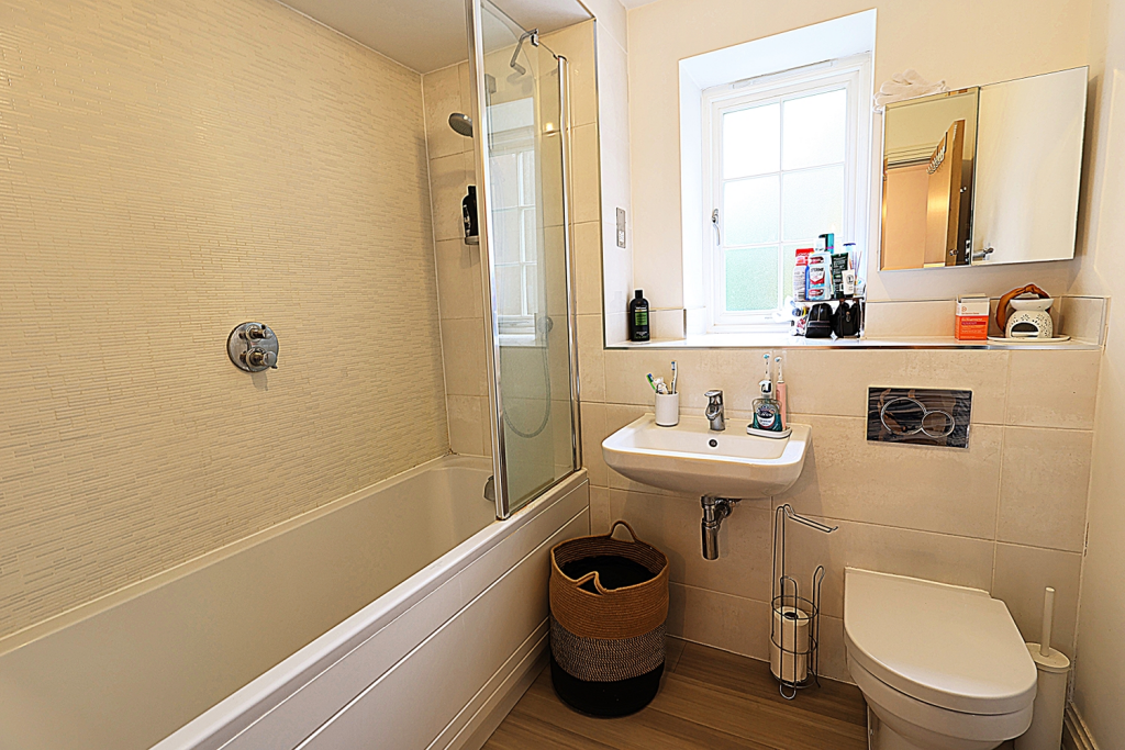 Additional image 9 of Little Night Leys Court, Pegrum Drive, London Colney, St. Albans, AL2 1FB