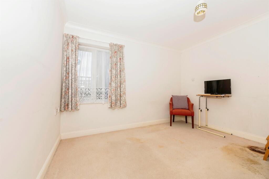 Additional image 6 of Batchwood View, St. Albans