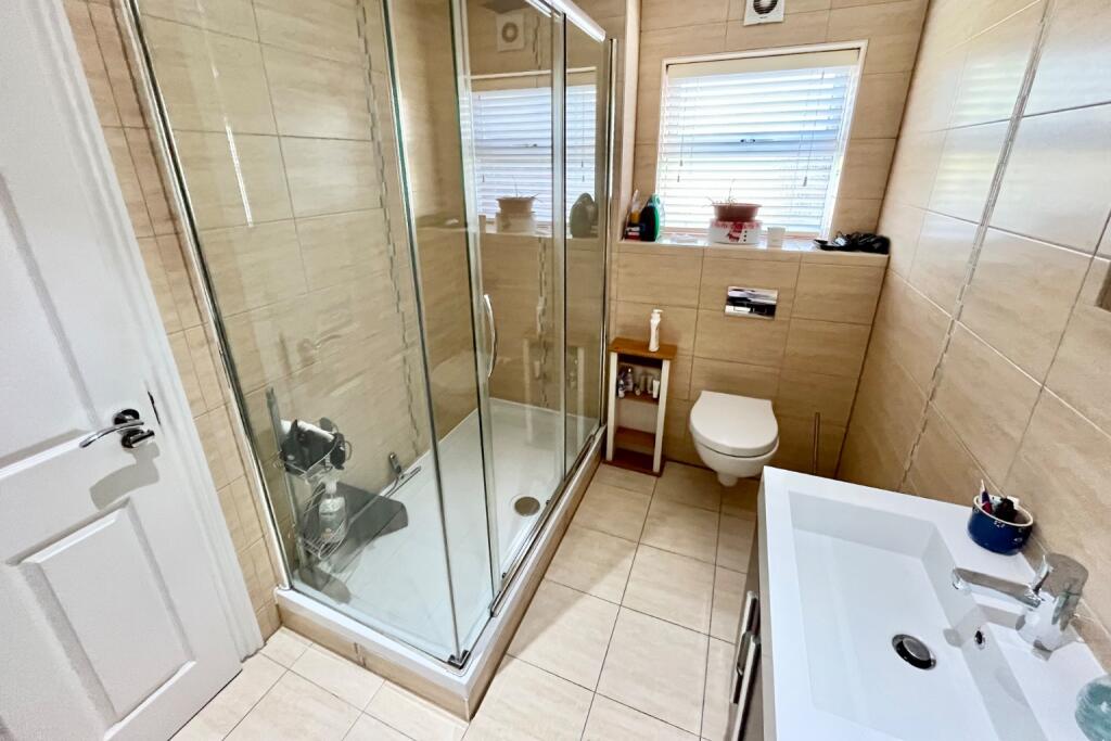 Additional image 7 of Bluebell Close, Park Street, St. Albans, Hertfordshire, AL2