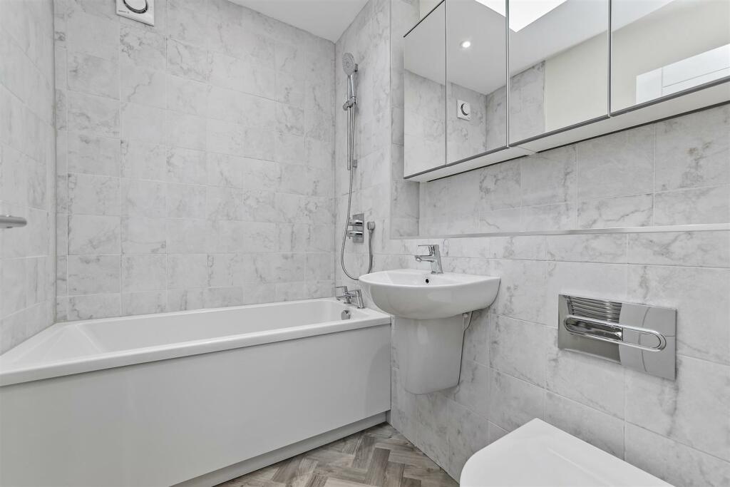 Additional image 14 of Victoria Street, St. Albans