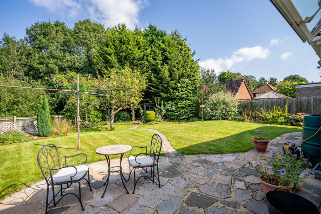 Additional image 15 of Walkers Close, Harpenden, Hertfordshire, AL5