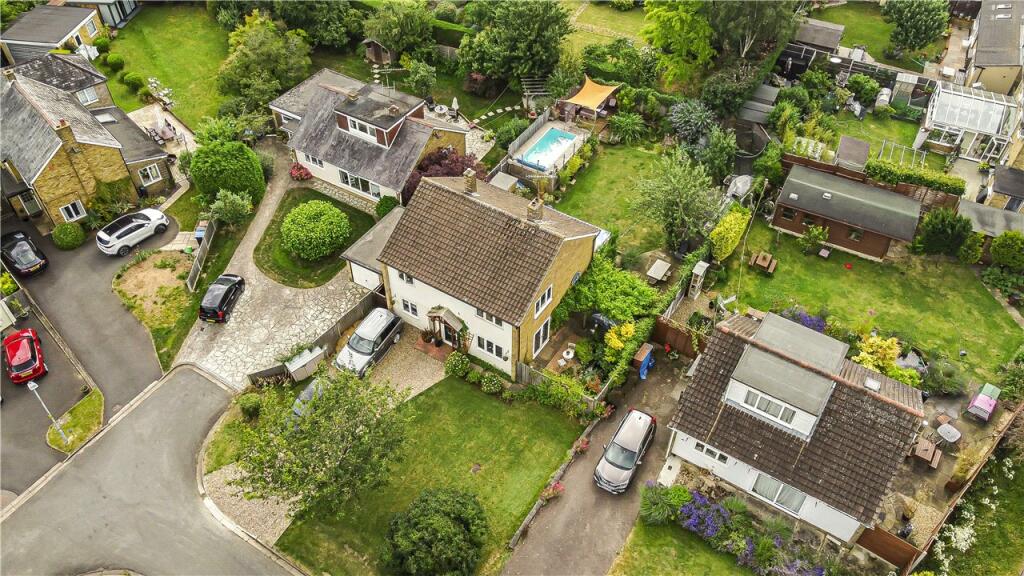 Additional image 24 of Roe Green Close, Hatfield, Hertfordshire