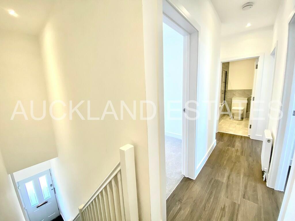 Additional image 11 of High Street, London Colney