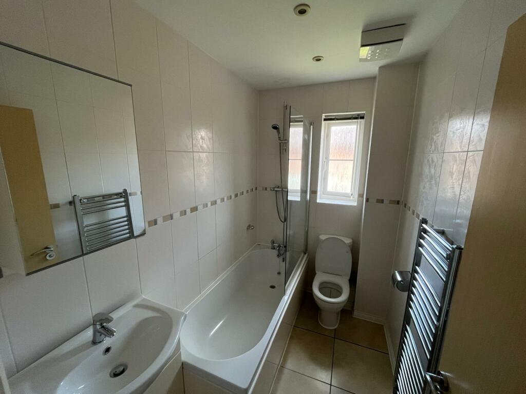 Additional image 12 of Avian Avenue, Frogmore, AL2