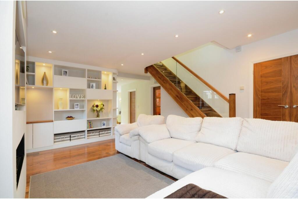 Additional image 4 of Bucknalls Drive, St. Albans, AL2