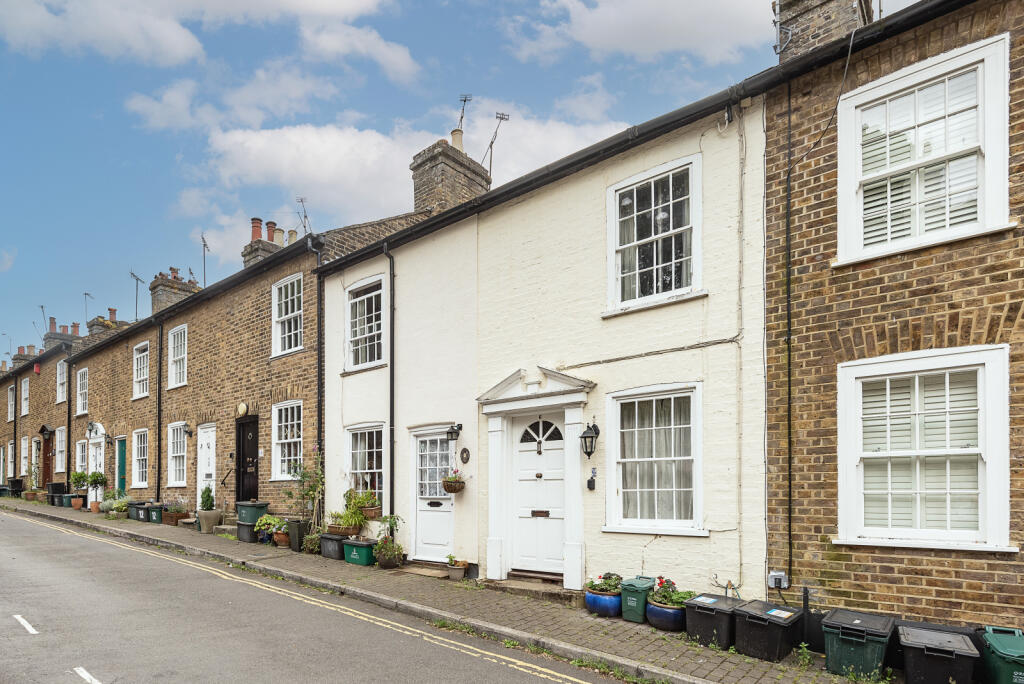 Orchard Street, St. Albans, Hertfordshire, AL3