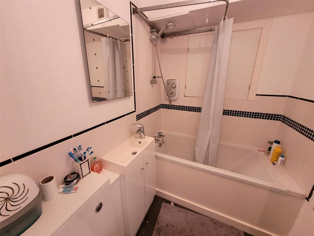 Additional image 5 of Irvine Place, City Centre, Aberdeen, AB10