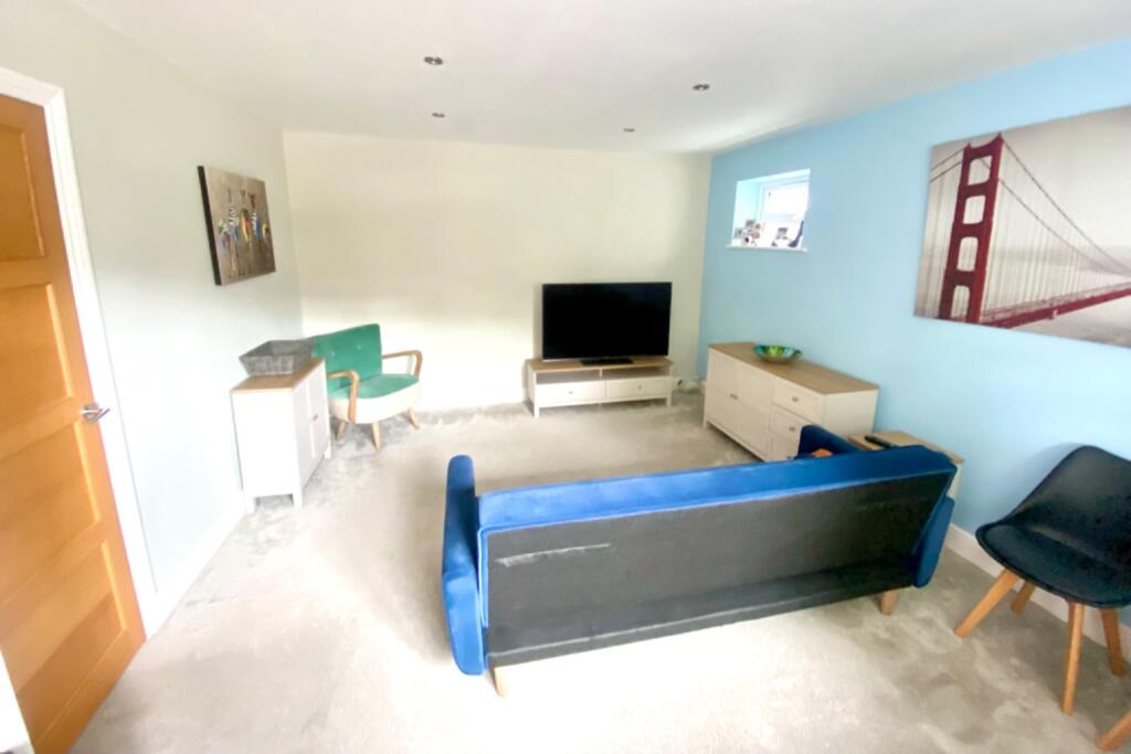 Additional image 5 of Birchwood Way, Park Street, St. Albans, Hertfordshire, AL2