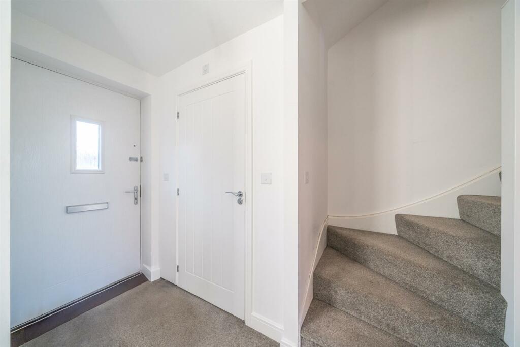 Additional image 9 of Kestrel Way, St. Albans