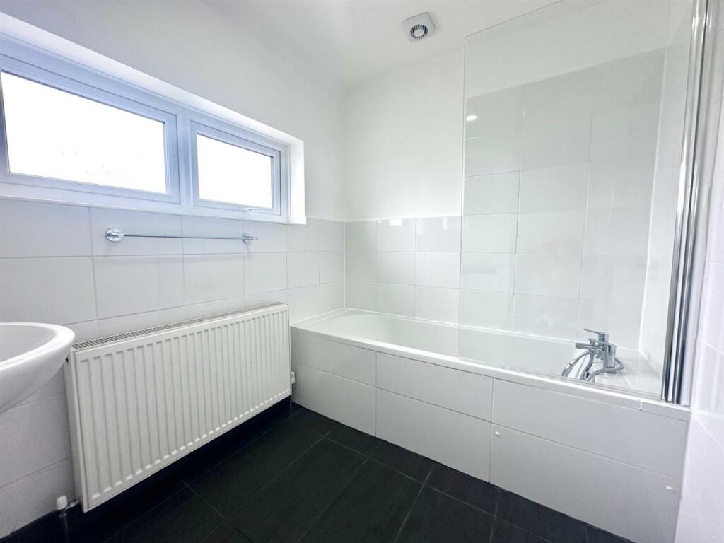 Additional image 6 of Pine Grove, Brookmans Park