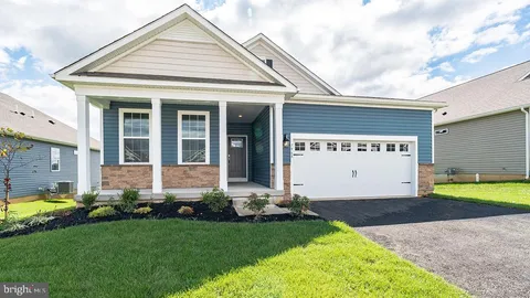Primary image of 7940 Fresno Drive, Breinigsville, PA 18031