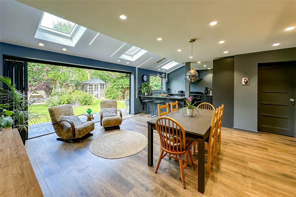 Tippendell Lane, St. Albans, Hertfordshire, AL2