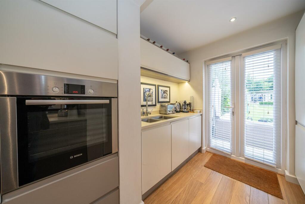 Additional image 10 of Marshalswick Lane, St. Albans