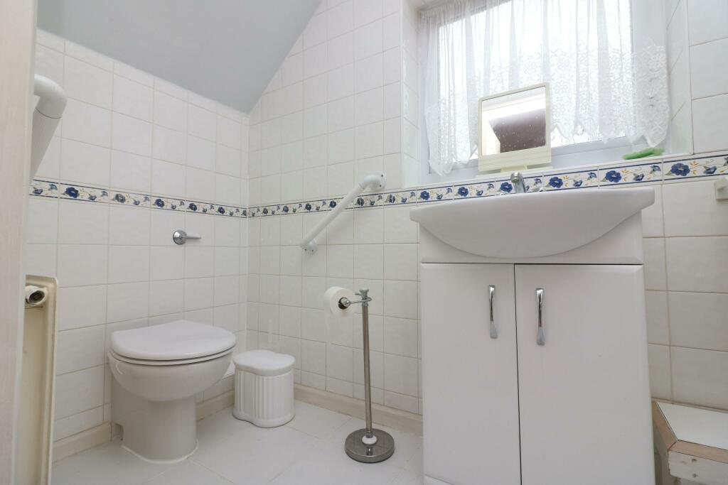 Additional image 17 of Hillside Way, Welwyn, Herts, AL6