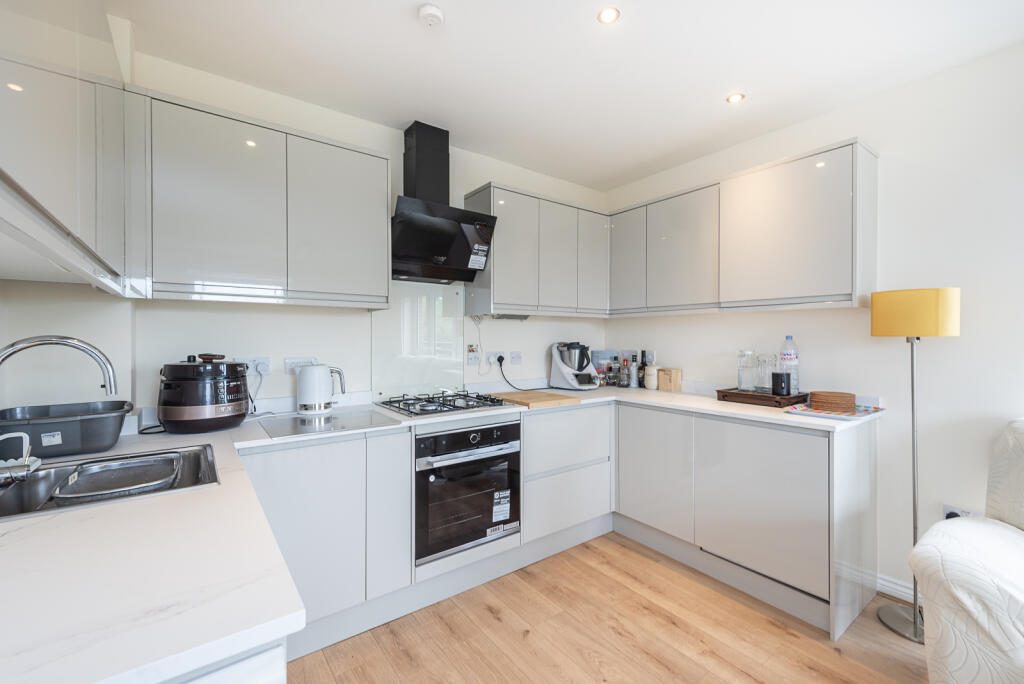 Additional image 6 of Russet Drive, St. Albans, Hertfordshire, AL4