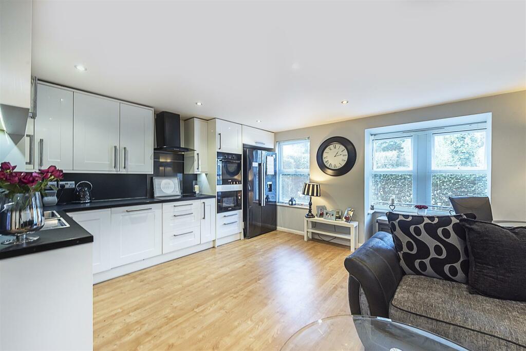 Additional image 6 of Stathams Court, Hemel Hempstead Road, Redbourn, Hertfordshire