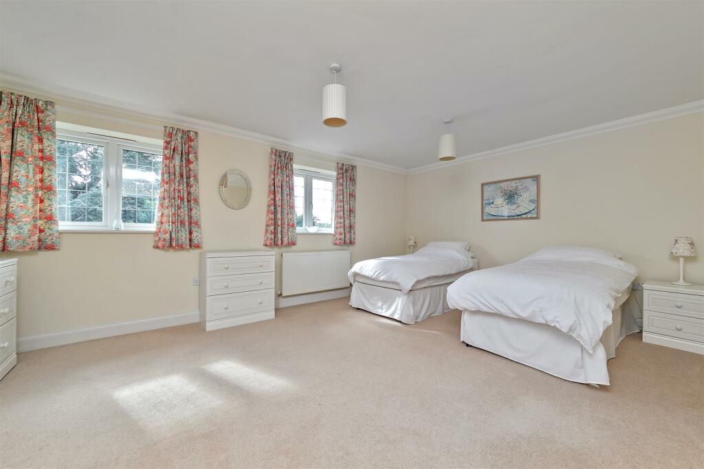 Additional image 15 of Laurelsfield, St. Albans