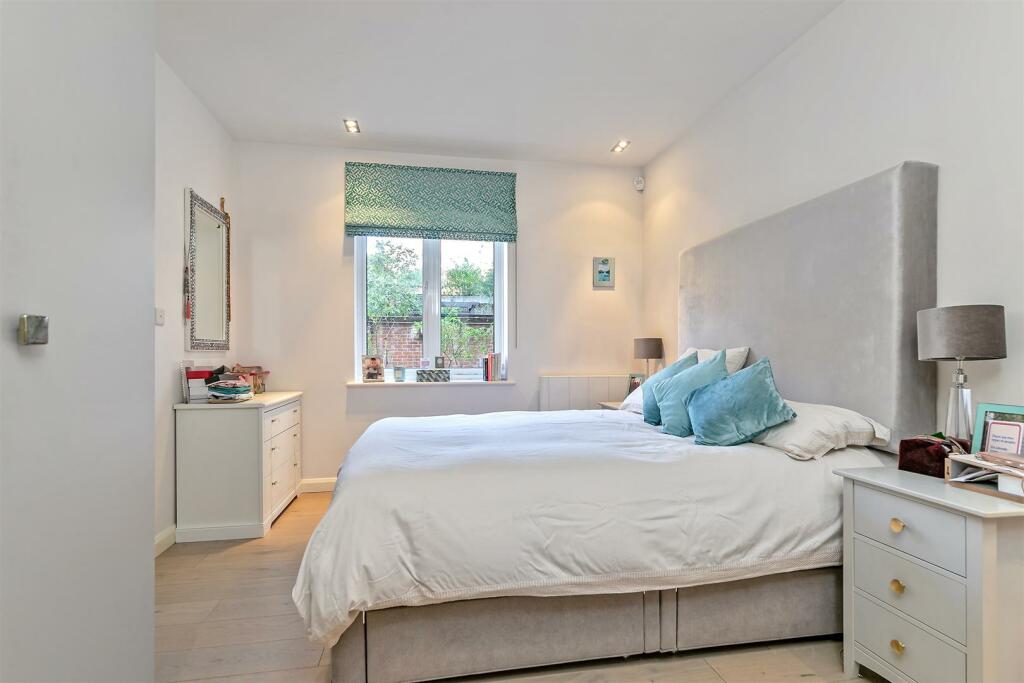 Additional image 6 of London Road, St Albans