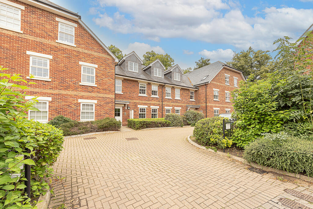 Additional image 16 of Walter Slade Court, Napsbury Park, St. Albans, Hertfordshire, AL2