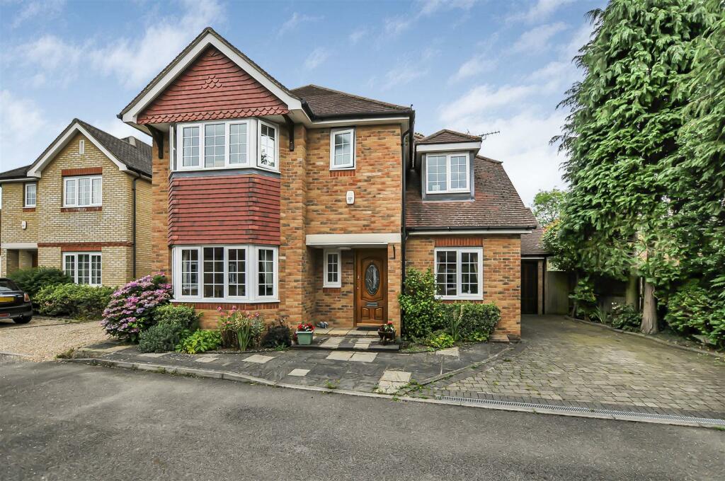 Additional image 15 of Jays Close, Bricket Wood, St. Albans