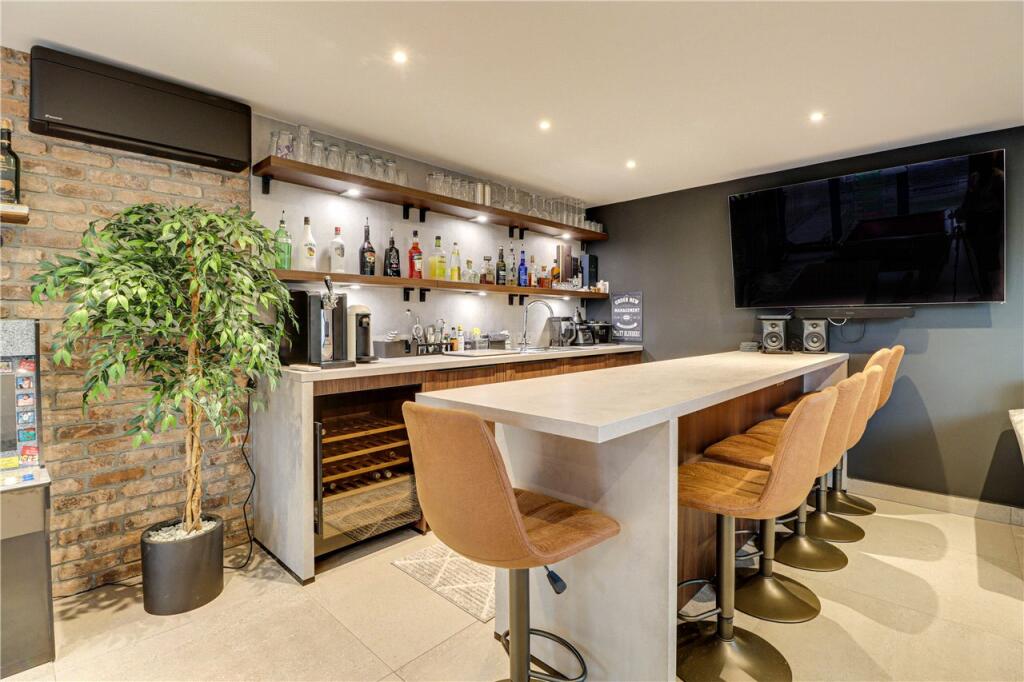 Additional image 21 of Park Street Lane, Park Street, St. Albans, AL2