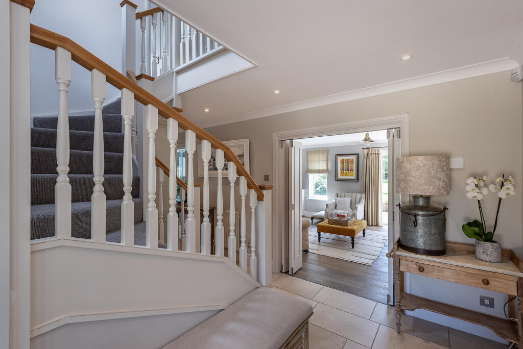 Additional image 18 of Holly Lane, Harpenden, AL5