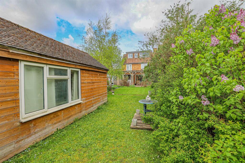 Additional image 34 of Collyer Road, London Colney, AL2