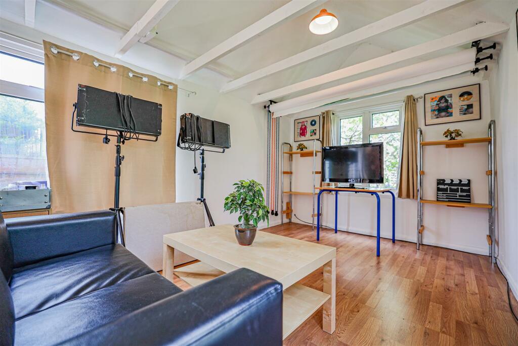 Additional image 36 of Collyer Road, London Colney, AL2