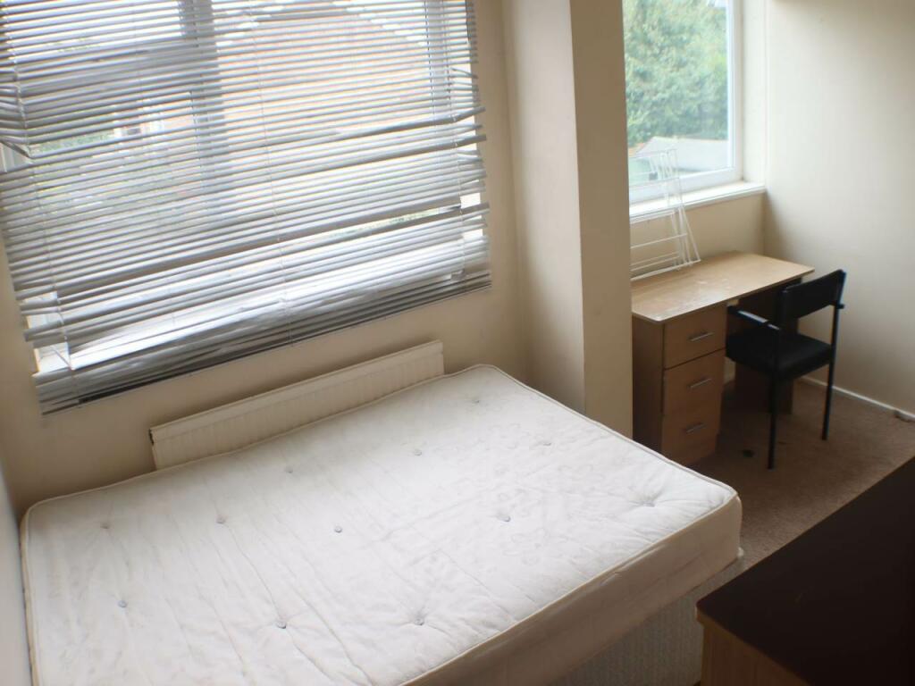 Additional image 5 of Bishops Rise, Hatfield, Hertfordshire