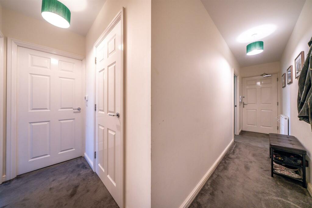 Additional image 5 of Neville Close, St. Albans